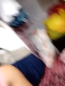 Snapshot of Evianna_hot chatting on 11-22-25, 04:00 Evianna hot online show from 11-22-25, 04:00