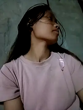 Snapshot of nanalinh chatting on 10-18-25, 01:23 nanalinh online show from 10-18-25, 01:23