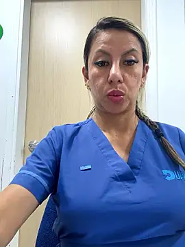 Snapshot of GisellTorres36 chatting on 11-19-25, 05:35 GisellTorres36 online show from 11-19-25, 05:35