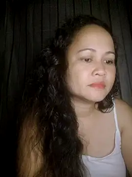 Snapshot of Krestanna chatting on 10-16-25, 12:28 Krestanna online show from 10-16-25, 12:28