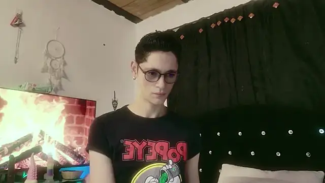 Snapshot of Tyler_cat chatting on 10-23-25, 11:09 Tyler cat online show from 10-23-25, 11:09