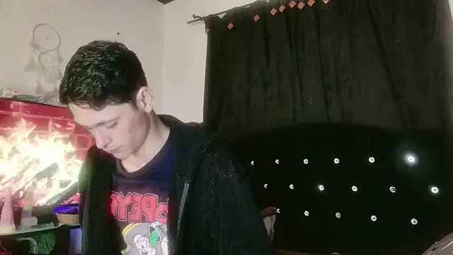 Snapshot of Tyler_cat chatting on 11-15-25, 03:26 Tyler cat online show from 11-15-25, 03:26