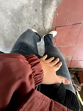 Lili 2love online show from 11-20-25, 02:12