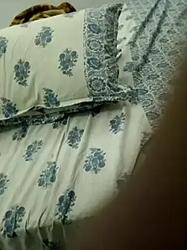 zoya your online show from 11-08-25, 01:39