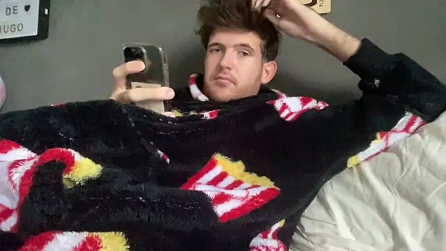 Snapshot of VersaGoo chatting on 11-08-25, 09:09 VersaGoo online show from 11-08-25, 09:09