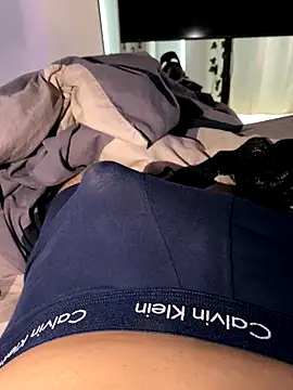 Snapshot of BBC_05_01 chatting on 10-21-25, 10:27 BBC 05 01 online show from 10-21-25, 10:27