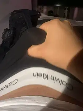 Snapshot of BBC_05_01 chatting on 10-28-25, 10:12 BBC 05 01 online show from 10-28-25, 10:12