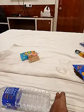 Snapshot of golugulu2024 chatting on 11-08-25, 04:18 golugulu2024 online show from 11-08-25, 04:18