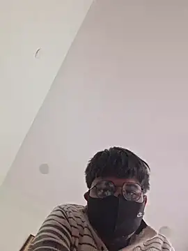 Snapshot of UsurpedThaw chatting on 11-17-25, 02:06 UsurpedThaw online show from 11-17-25, 02:06