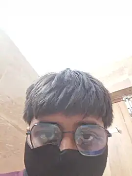 Snapshot of UsurpedThaw chatting on 11-18-25, 06:56 UsurpedThaw online show from 11-18-25, 06:56