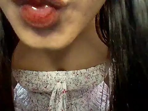 Snapshot of Hotty_kaira chatting on 05-24-26, 04:12 Hotty kaira online show from 05-24-26, 04:12