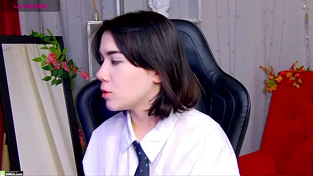 Kelly foox online show from 12-01-25, 10:42