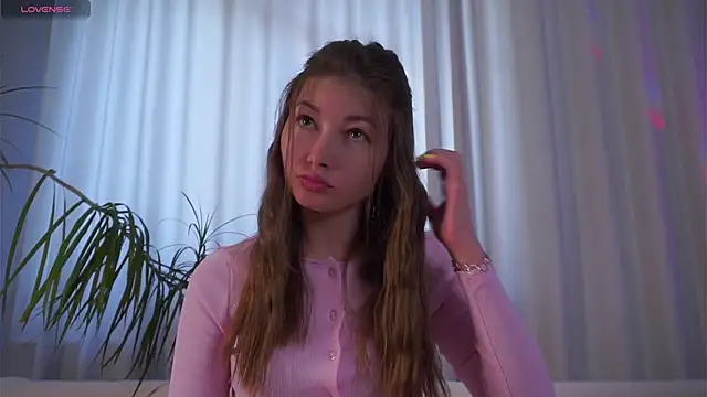 BrittGupton online show from 04-27-26, 01:36