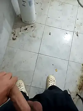 Snapshot of Sikici0734 chatting on 12-22-25, 09:56 Sikici0734 online show from 12-22-25, 09:56