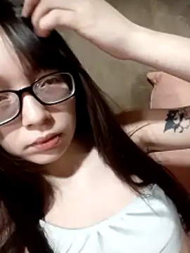 Snapshot of miaahot69 chatting on 11-19-25, 12:27 miaahot69 online show from 11-19-25, 12:27