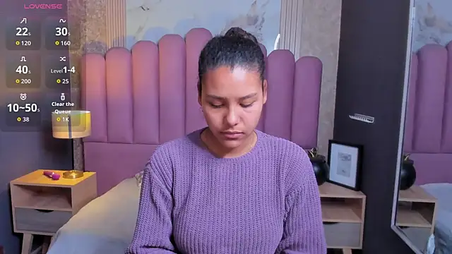 AriaVega online show from 12-16-25, 12:54