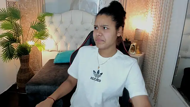 AriaVega online show from 04-10-26, 12:54