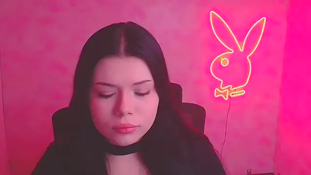 Mona Esty online show from 11-15-25, 06:33