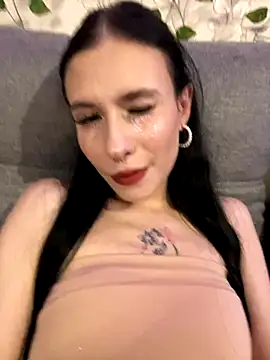 Kisa-Lisa  online show from 10-31-25, 08:21