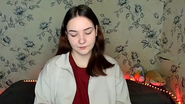 OliviaMontgommery online show from 02-11-26, 04:45