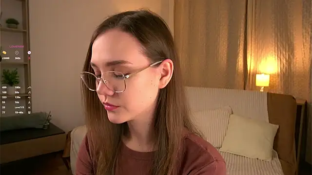 SweetSaraPie online show from 04-16-26, 06:41