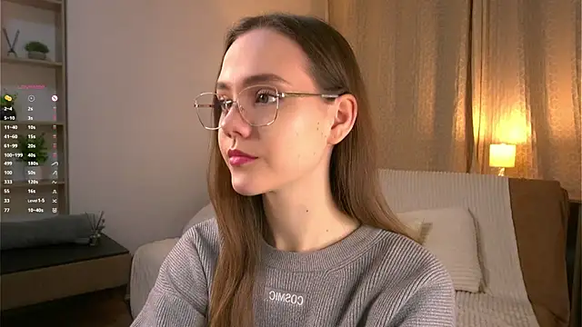 SweetSaraPie online show from 04-26-26, 06:38