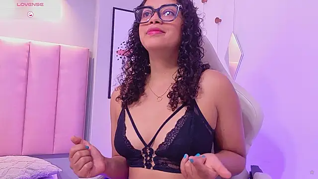 CamilaLevy online show from 04-18-26, 12:20