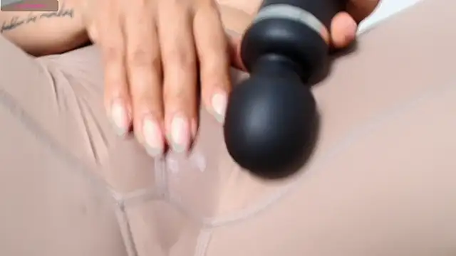 Shanell Rousex online show from 10-30-25, 05:35