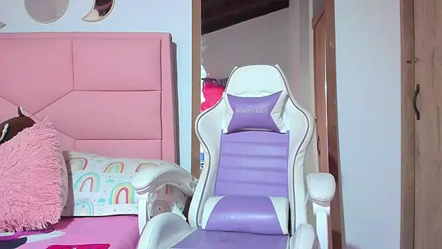 Snapshot of BabyDollvibes chatting on 11-24-25, 09:14 BabyDollvibes online show from 11-24-25, 09:14