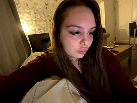 Snapshot of EllaStarrxxx chatting on 11-25-25, 02:22 EllaStarrxxx online show from 11-25-25, 02:22