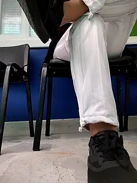 Snapshot of shannon_kinne_ chatting on 11-14-25, 02:05 shannon kinne online show from 11-14-25, 02:05