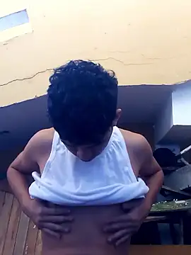 Snapshot of Mrdante23 chatting on 10-04-25, 07:01 Mrdante23 online show from 10-04-25, 07:01