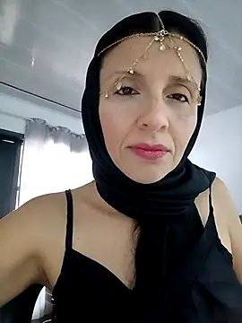 Snapshot of Aafsha_ chatting on 03-06-26, 12:01 Aafsha online show from 03-06-26, 12:01