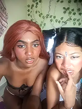 Snapshot of venus_kiss chatting on 11-01-25, 04:09 venus kiss online show from 11-01-25, 04:09