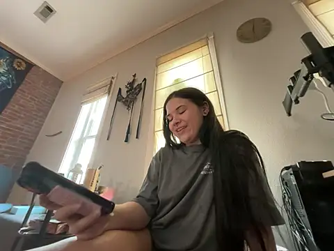 Snapshot of Jynx420friendly chatting on 07-24-26, 11:03 Jynx420friendly online show from 07-24-26, 11:03