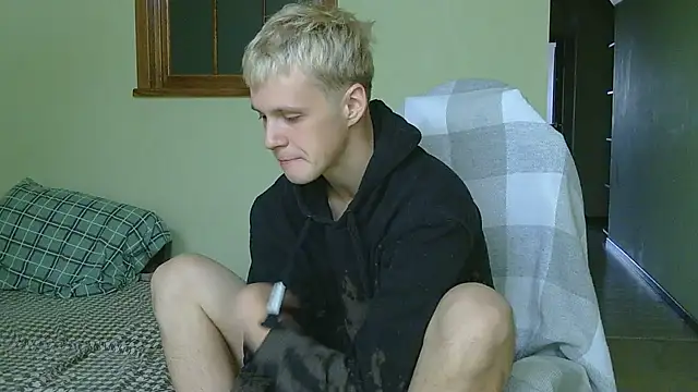 Snapshot of _Timmy_Boy_ chatting on 10-20-25, 07:20  Timmy Boy  online show from 10-20-25, 07:20