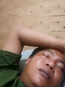 Snapshot of WildSuckerBabe chatting on 10-14-25, 08:04 WildSuckerBabe online show from 10-14-25, 08:04