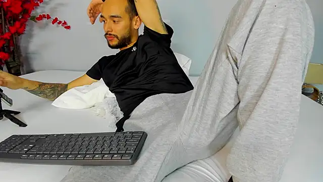 2 fire online show from 11-08-25, 08:18