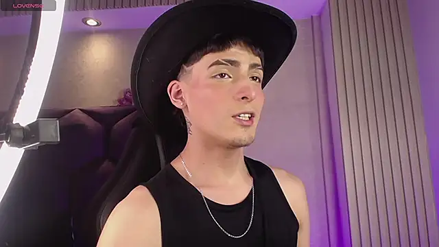 MateoMitchell online show from 04-22-26, 04:37