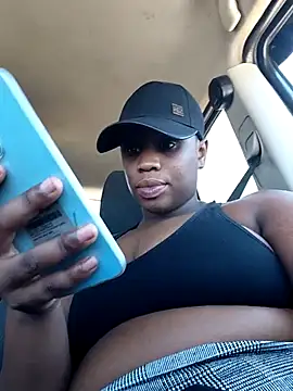 Snapshot of Phat_booty222 chatting on 10-16-25, 08:15 Phat booty222 online show from 10-16-25, 08:15