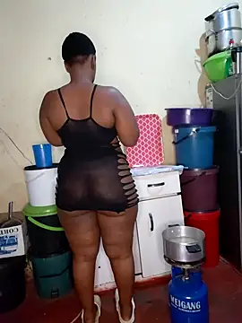 Snapshot of Phat_booty222 chatting on 10-18-25, 01:23 Phat booty222 online show from 10-18-25, 01:23