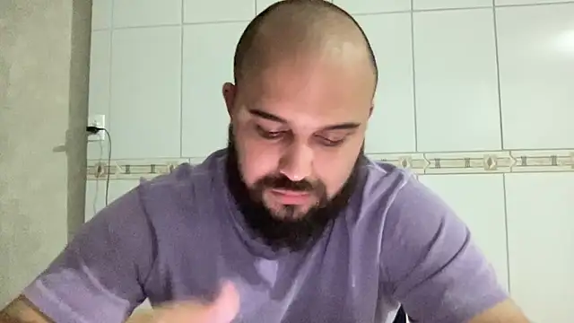 Snapshot of mayday2025m chatting on 12-05-25, 03:04 mayday2025m online show from 12-05-25, 03:04