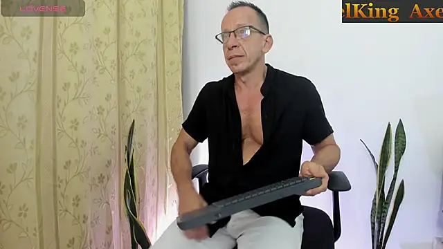  axelking  online show from 07-24-26, 11:52