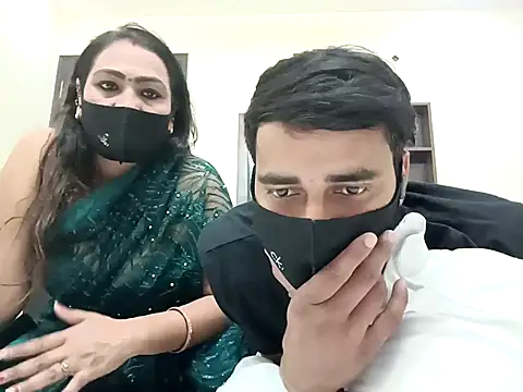 horny milf couple online show from 10-27-25, 05:17