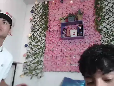 alex russo   online show from 10-19-25, 04:02