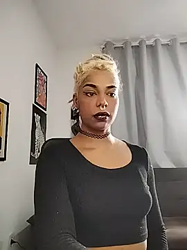 Helenoir online show from 05-27-26, 02:36