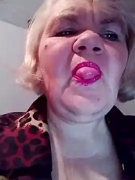 LusiyaGold5 online show from 10-28-25, 05:26