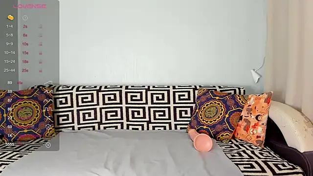 Amalia Mio online show from 11-06-25, 07:53