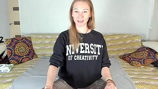 Amalia Mio online show from 07-18-26, 09:02