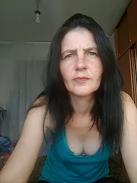 Snapshot of JudyDawn chatting on 11-18-25, 06:29 JudyDawn online show from 11-18-25, 06:29